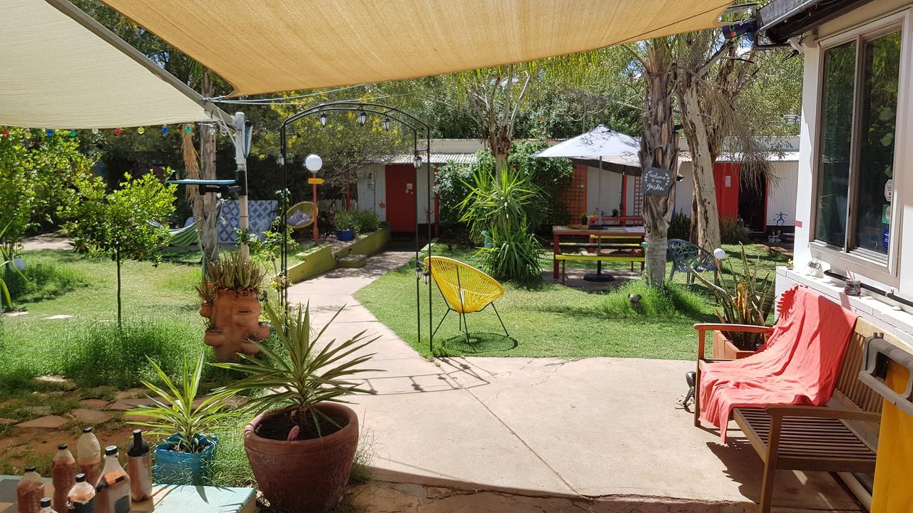 Alice'S Secret Travellers Inn Alice Springs Luaran gambar