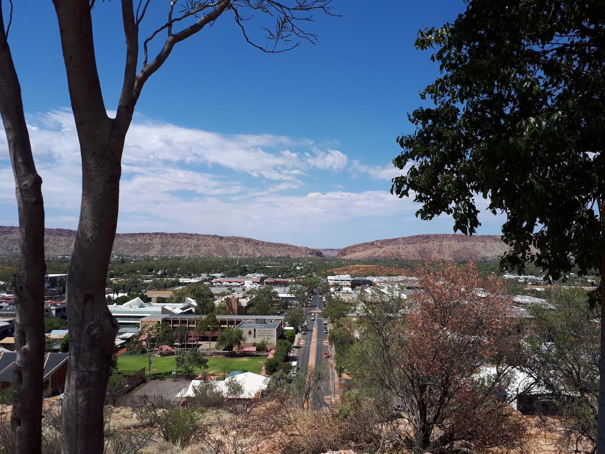 Alice'S Secret Travellers Inn Alice Springs Luaran gambar