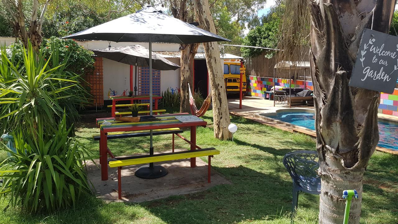 Alice'S Secret Travellers Inn Alice Springs Luaran gambar