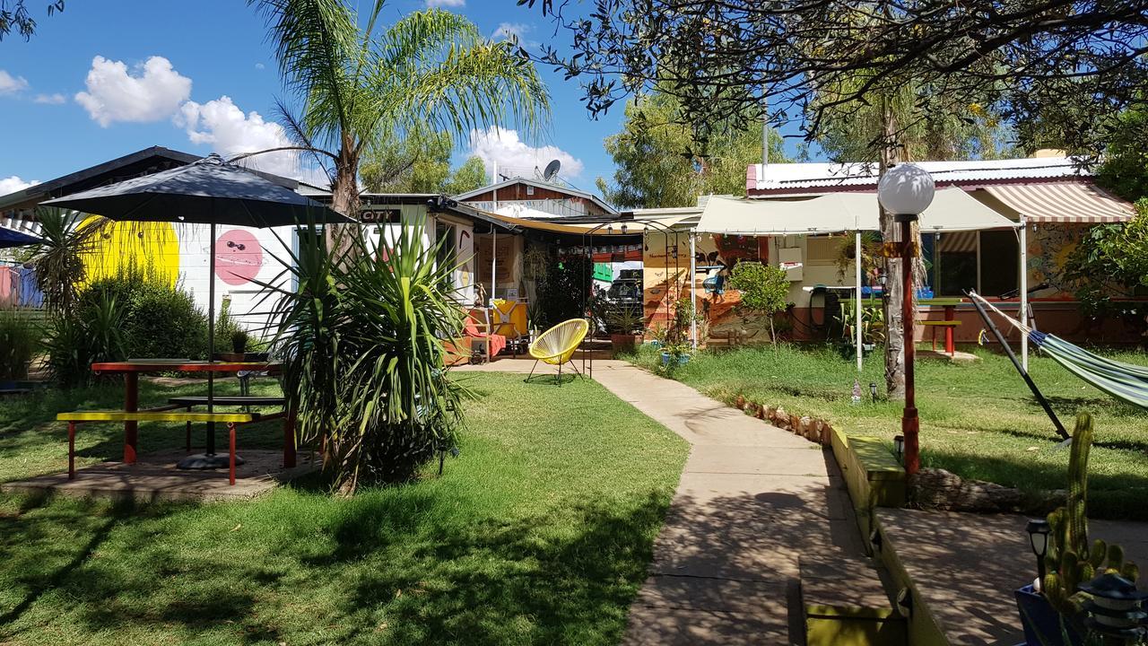 Alice'S Secret Travellers Inn Alice Springs Luaran gambar