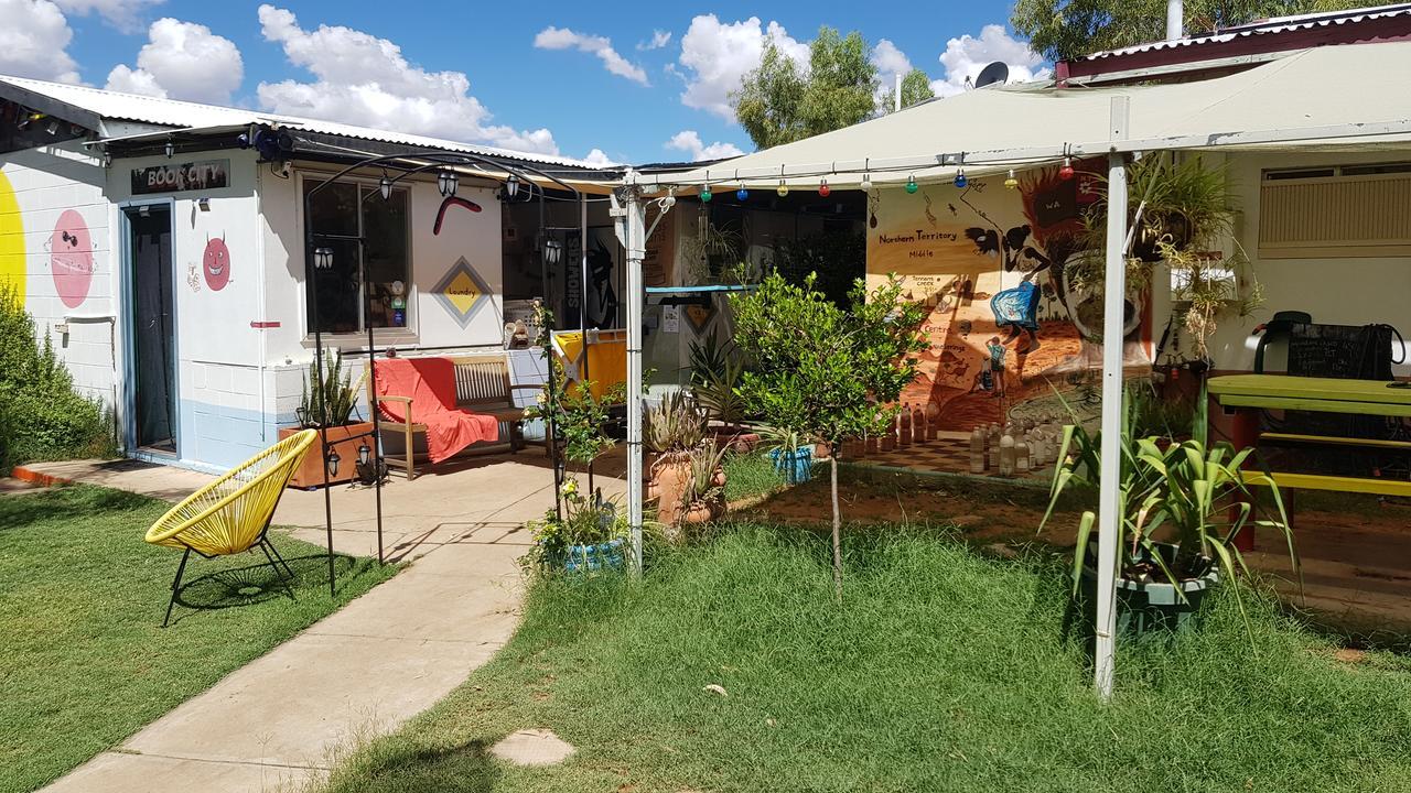 Alice'S Secret Travellers Inn Alice Springs Luaran gambar