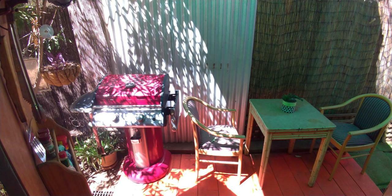Alice'S Secret Travellers Inn Alice Springs Luaran gambar